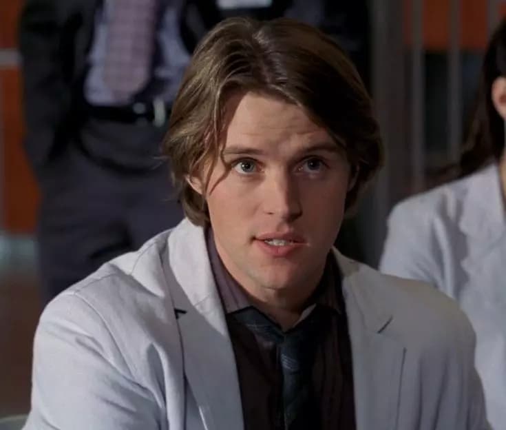 Robert Chase (Dr. Chase) thumbnail