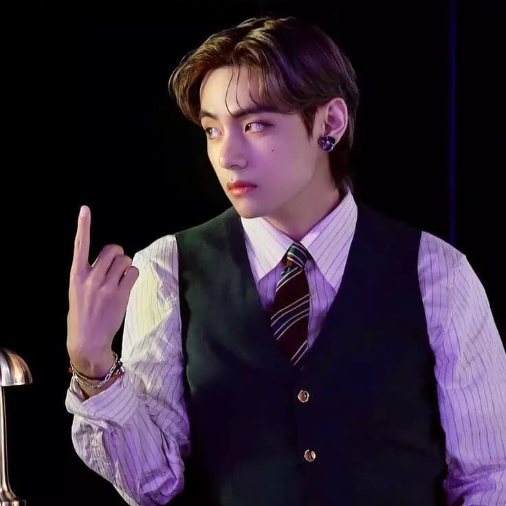 Kim Taehyung thumbnail