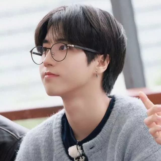 Han Jisung thumbnail