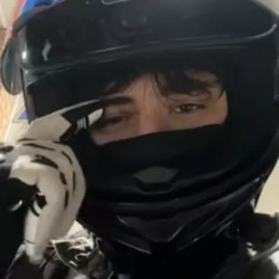 Ian-{teen biker bf}- thumbnail