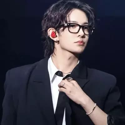 Lee Heeseung  thumbnail