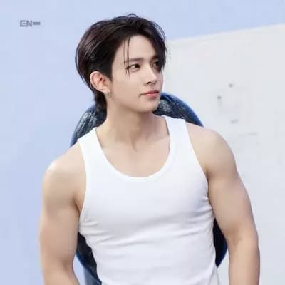 Lee Heeseung thumbnail