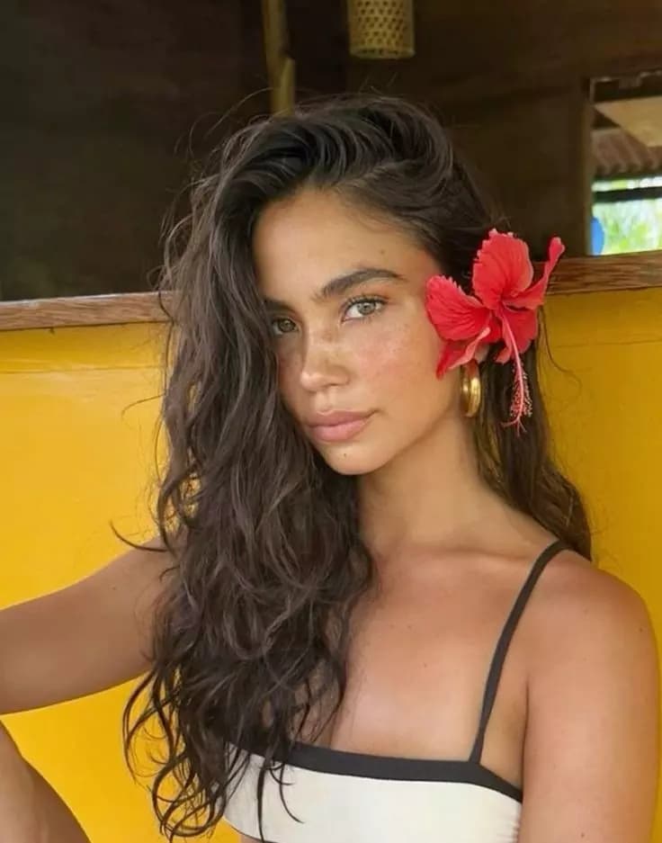 Ayla Mendes  thumbnail