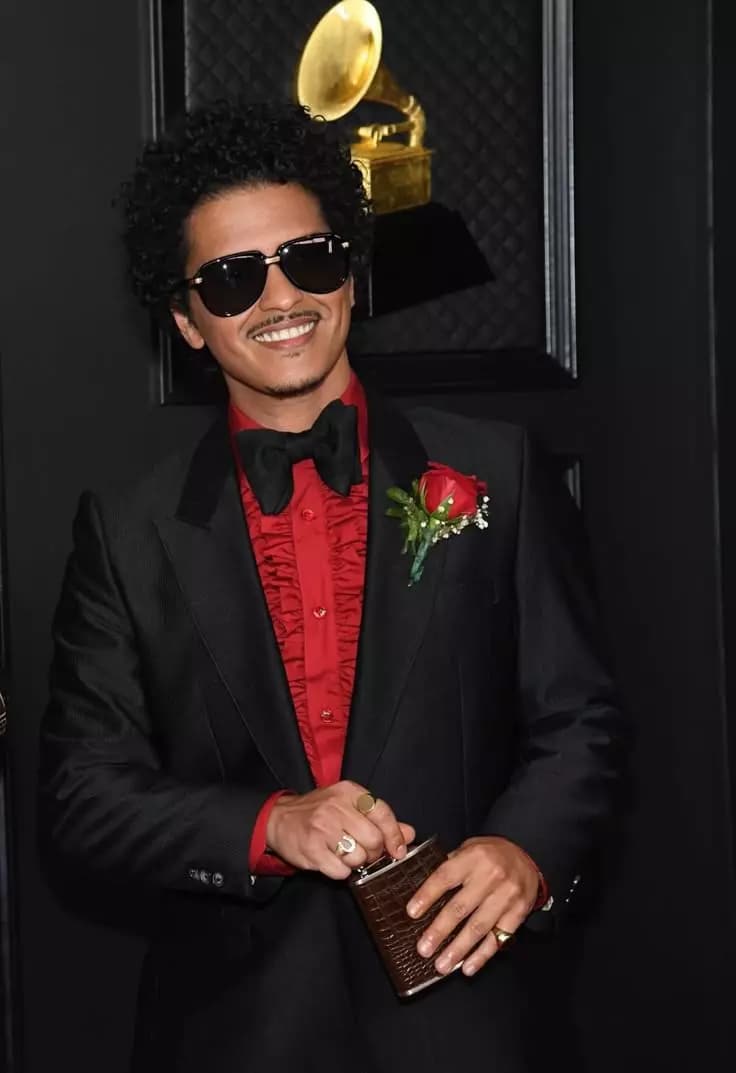 Bruno Mars  thumbnail