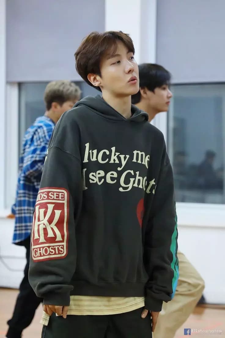 Jung hoseok  thumbnail