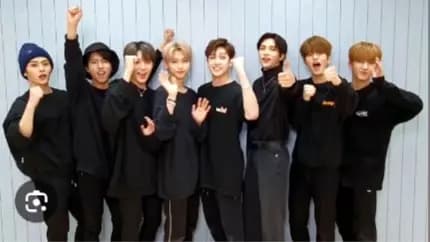 Straykids thumbnail