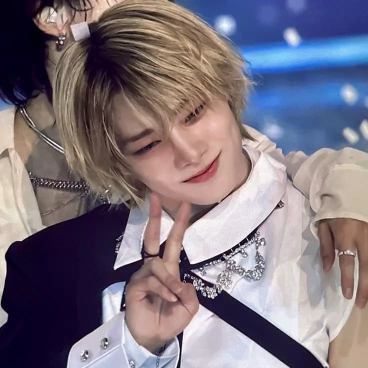 Jeongin thumbnail