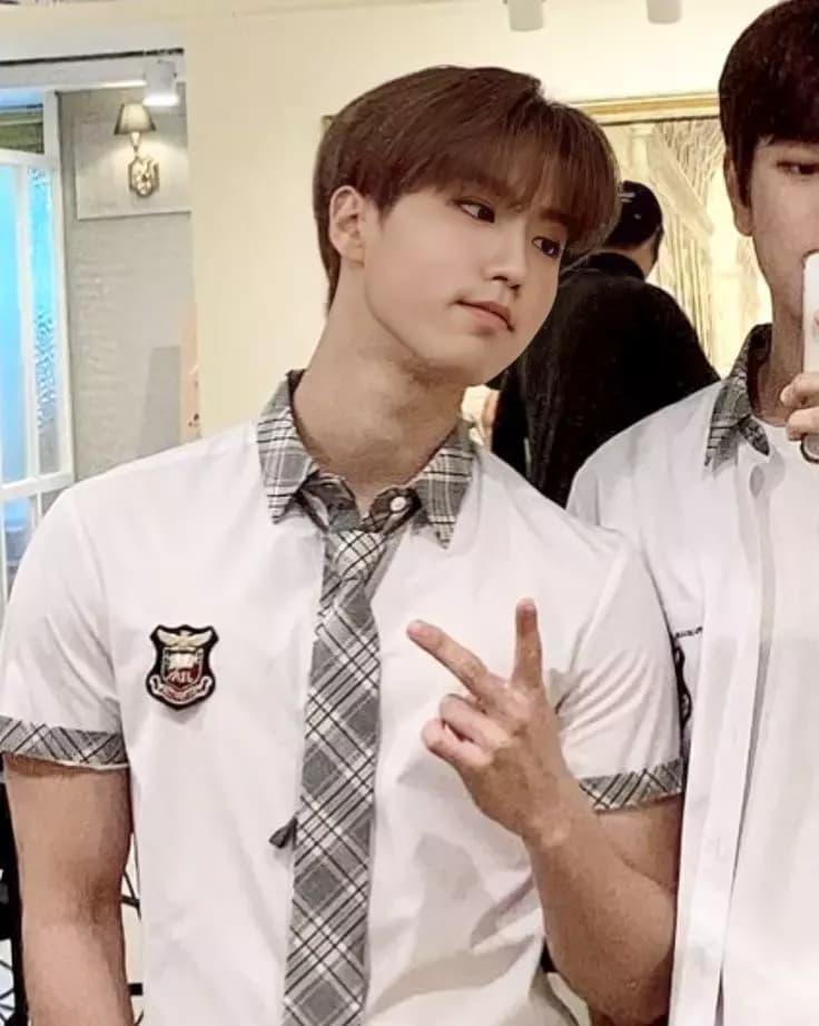 Han jisung || ele fazia bullying com você  thumbnail