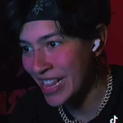 Alex thumbnail