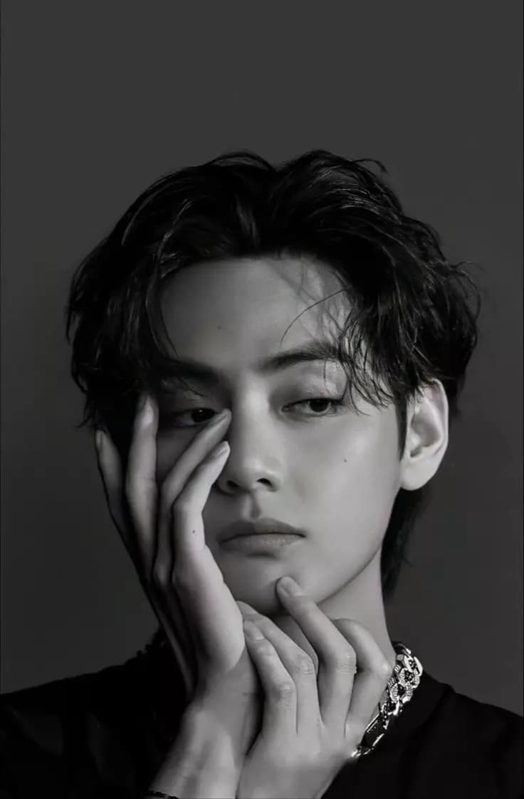 Kim Taehyung thumbnail