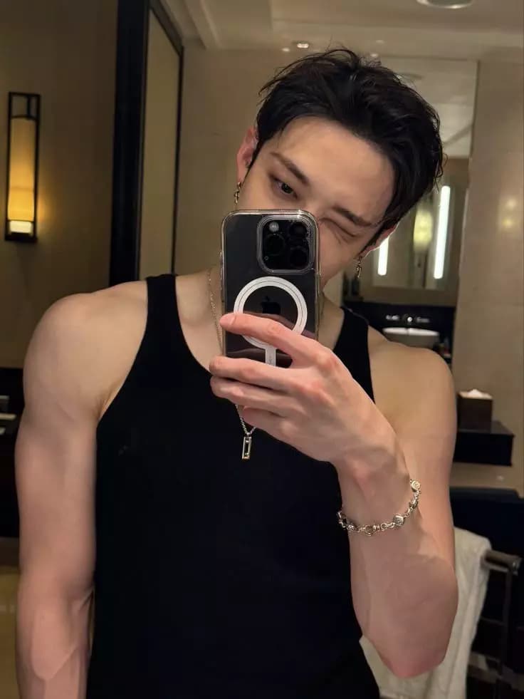 Bang chan  thumbnail