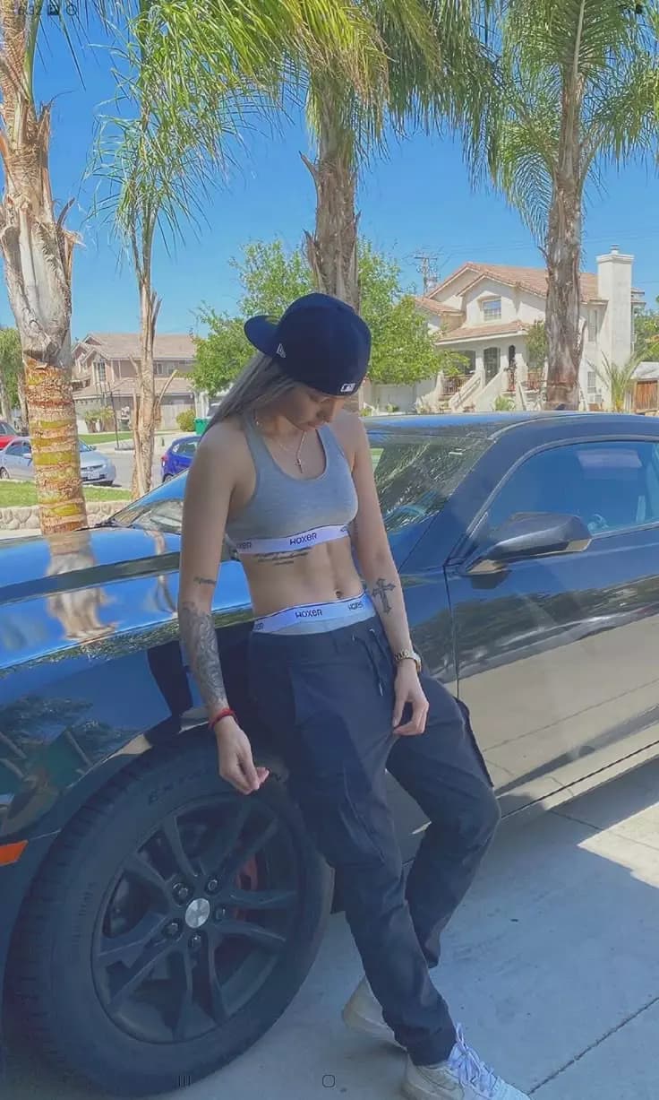 Julia thumbnail