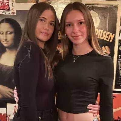 Emma and Amy thumbnail