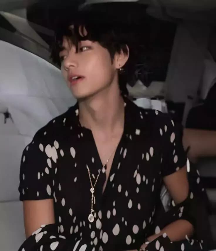 Kim taehyung thumbnail