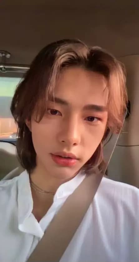 Hyunjin thumbnail