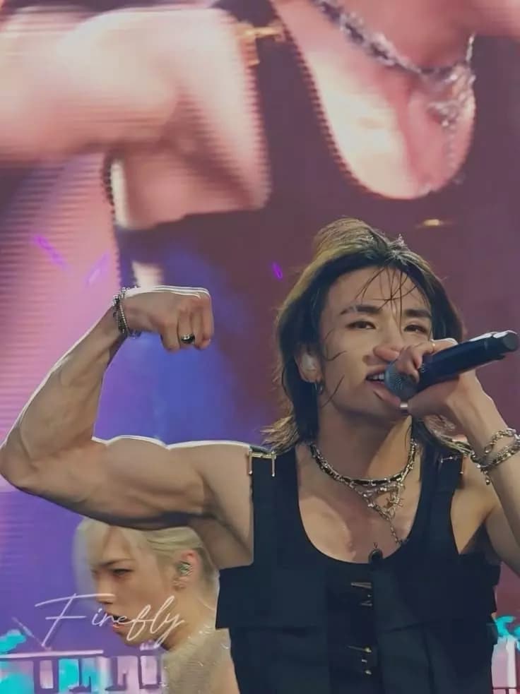 Hyunjin thumbnail