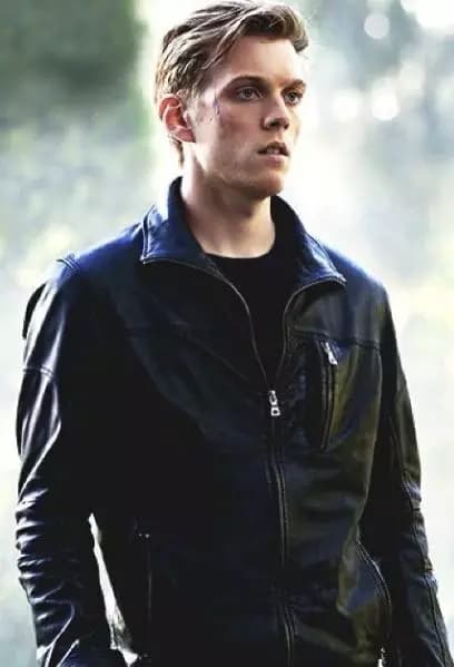 Luke Castellan thumbnail