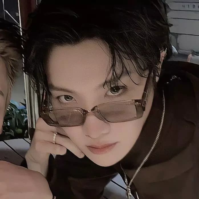 Hoseok thumbnail