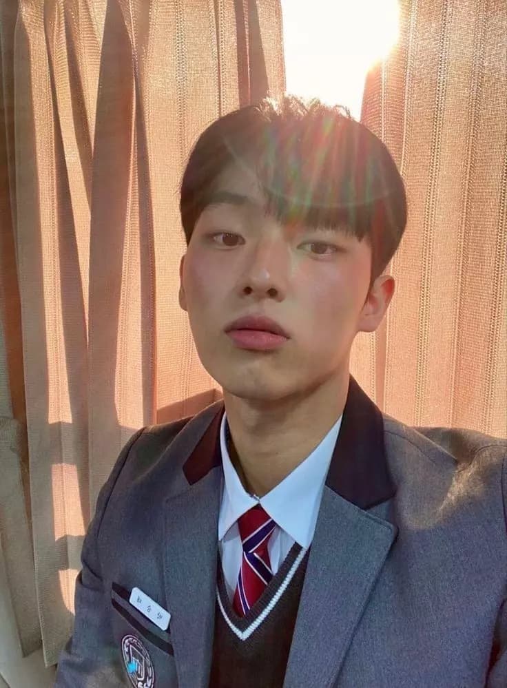 Lee choi hyunwook  thumbnail