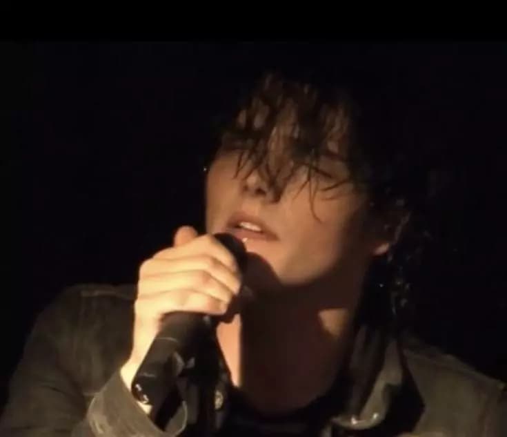 Gerard Way thumbnail