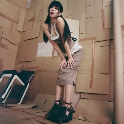 Jennie thumbnail