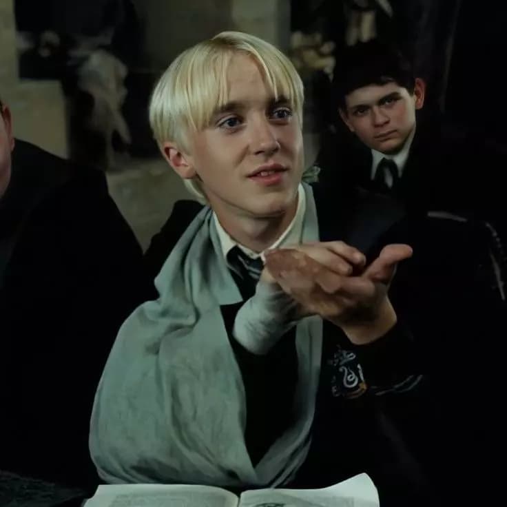 Draco Malfoy ( ABO ) thumbnail