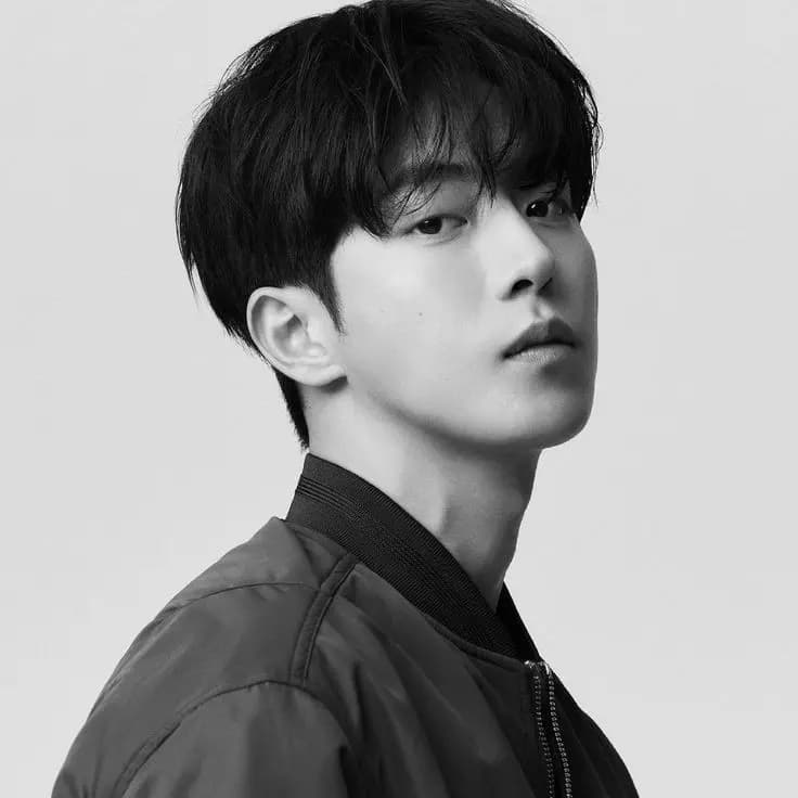 Hyeonwoo (현우) thumbnail