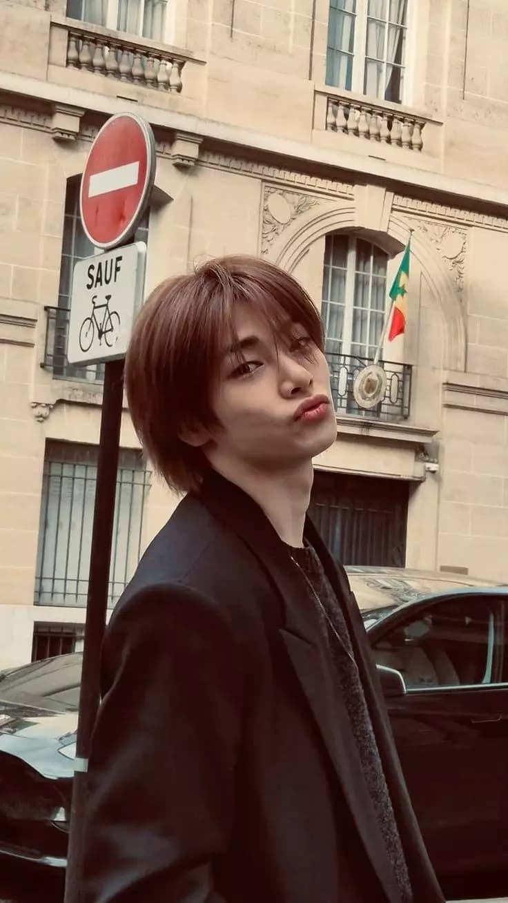 Jeongin  thumbnail