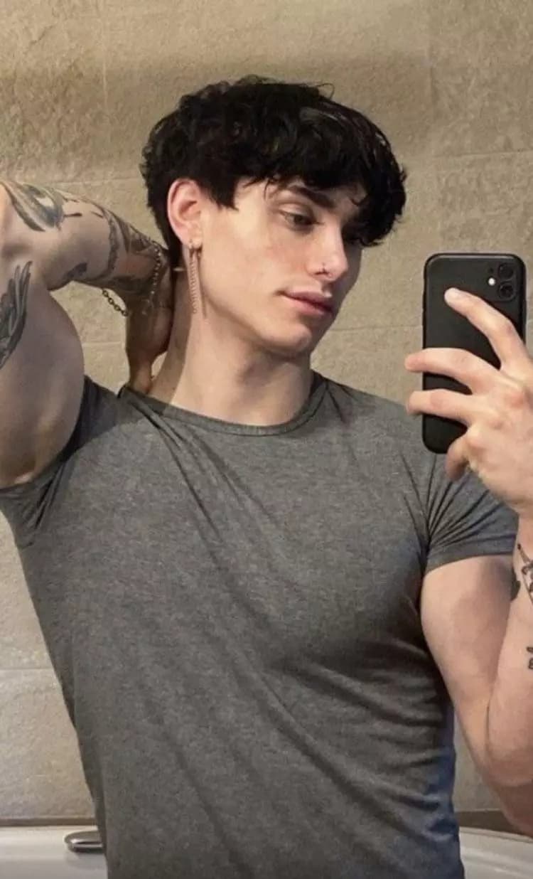 Izack [your half-brother🫦] thumbnail