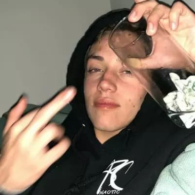 Ethan Cutkosky  thumbnail