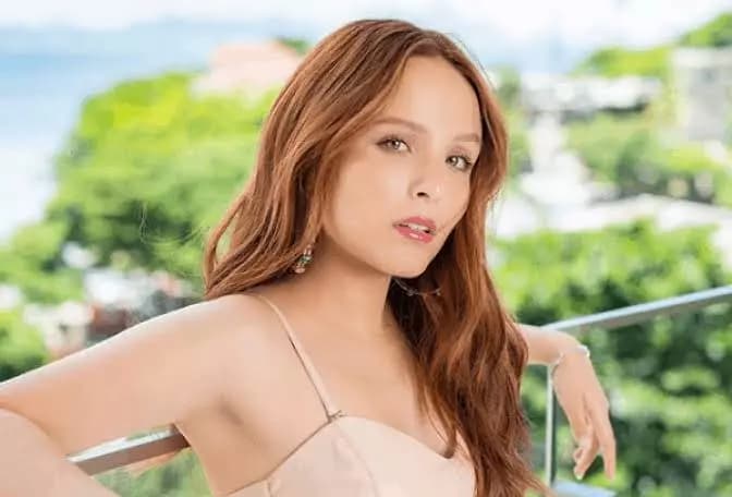 Larissa Manoela thumbnail
