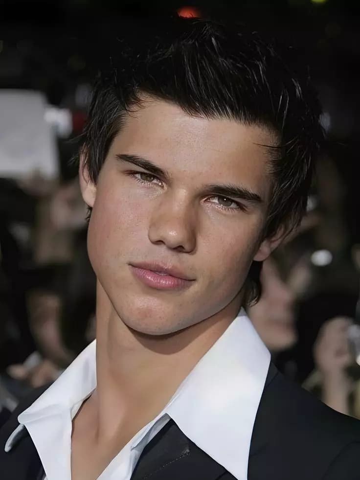 Taylor Lautner thumbnail