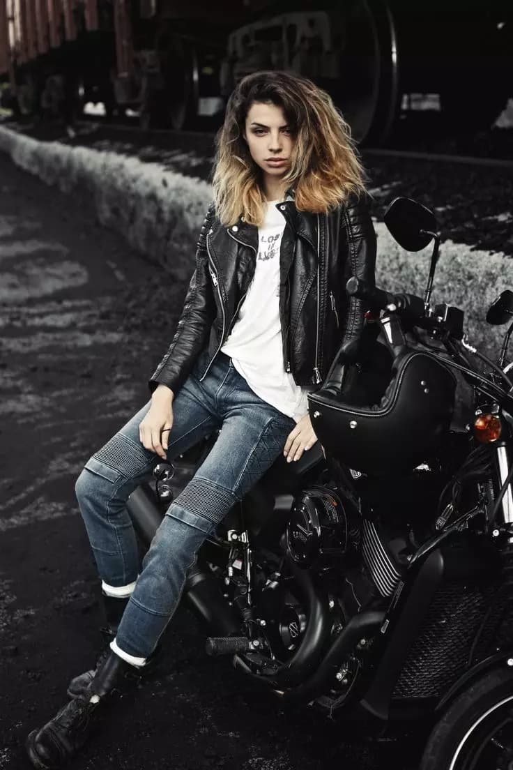 Biker girl WLW (Ruby) thumbnail
