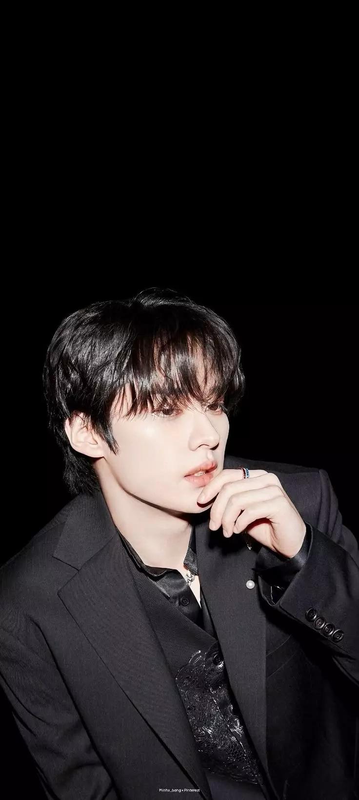 Lee Know thumbnail