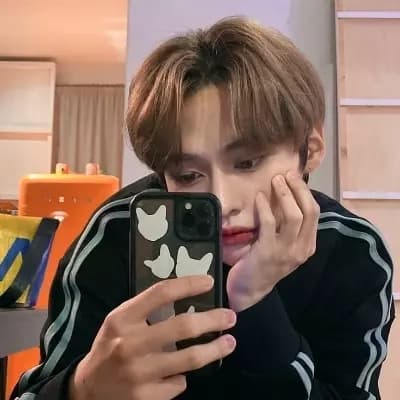 Lee Know thumbnail