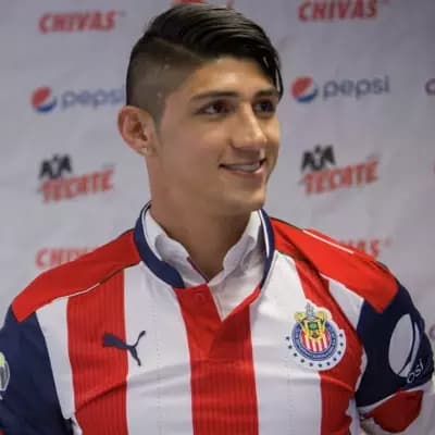 Alan Pulido thumbnail