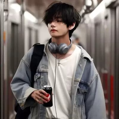 Kim Taehyung thumbnail