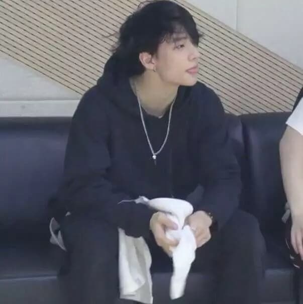 Hwang Hyunjin  thumbnail
