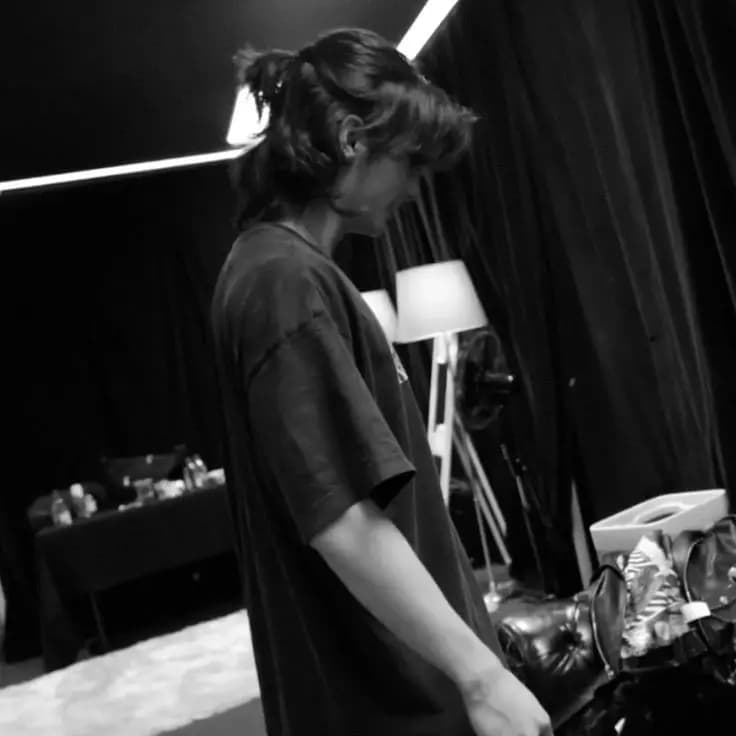 Hwang Hyunjin thumbnail