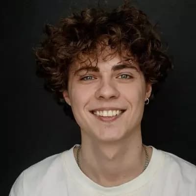 Миша  thumbnail