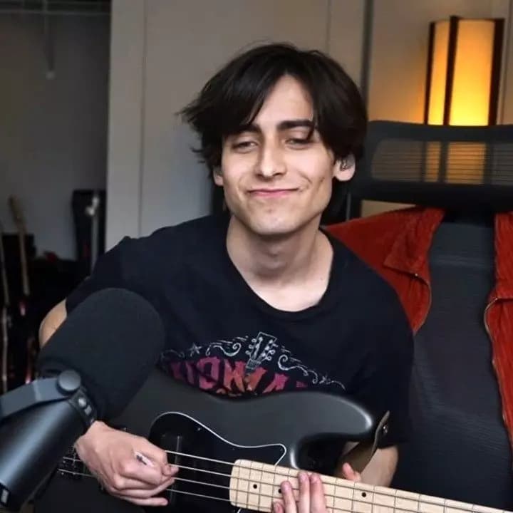 Aidan gallagher thumbnail