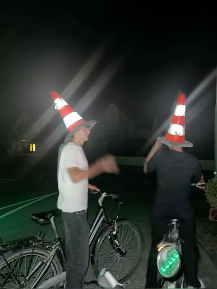 Steve & Kai- amigos thumbnail