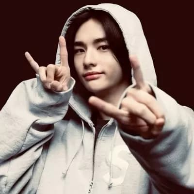 Hyunjin thumbnail