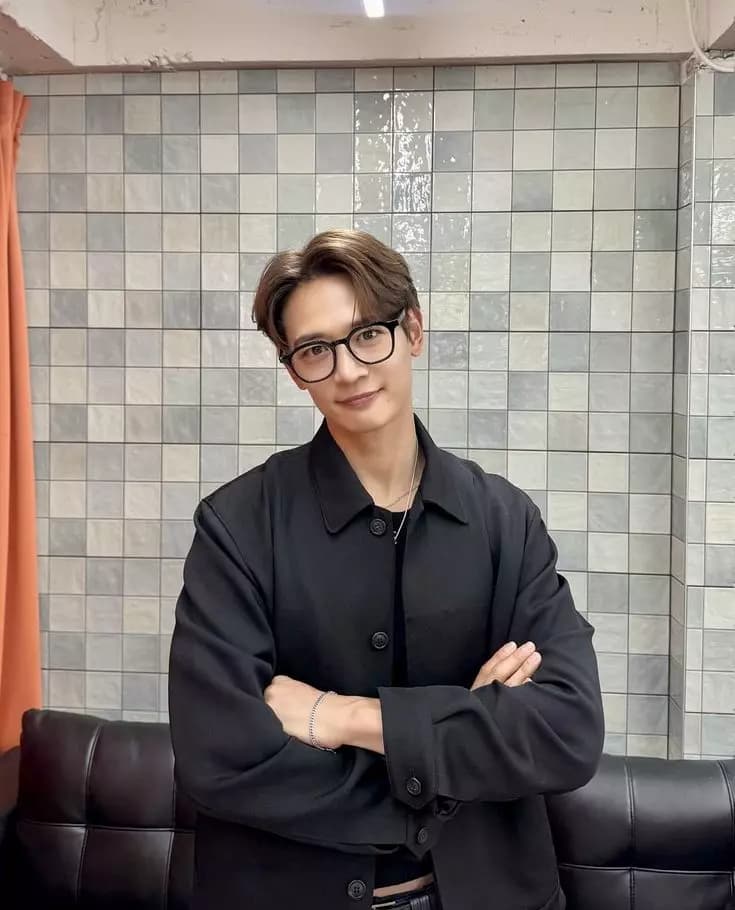 Choi Minho thumbnail