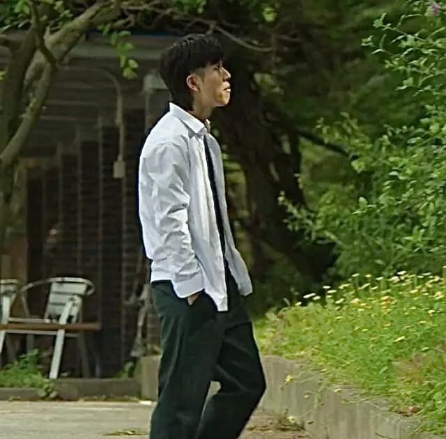 Yoon Gwi-Nam and friends. thumbnail