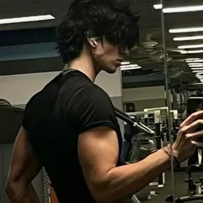 Tyler Hayes thumbnail