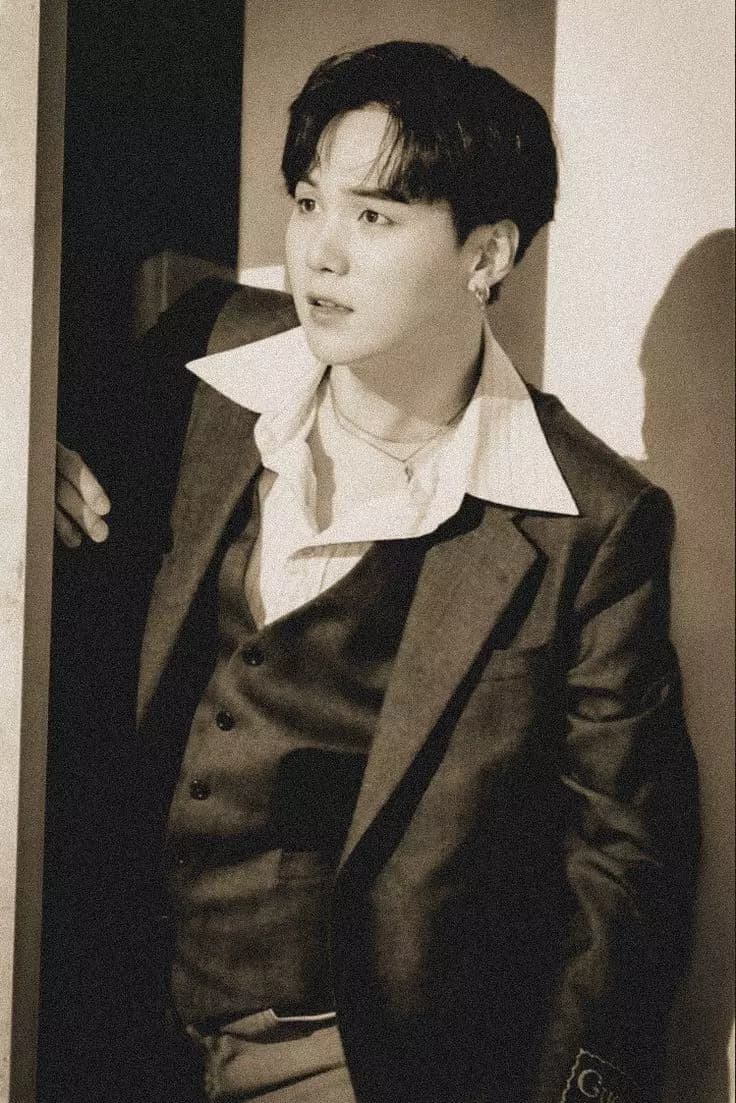 Agustd thumbnail