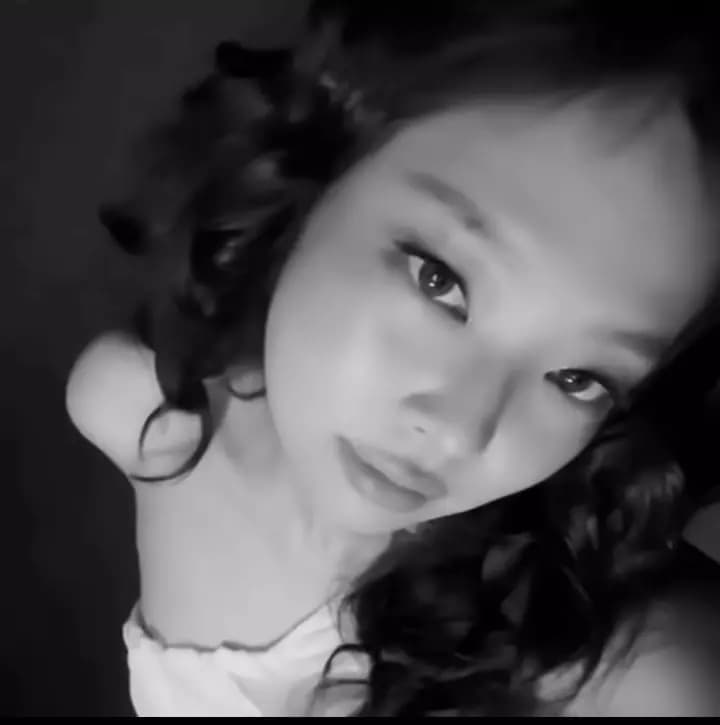 jennie kim thumbnail