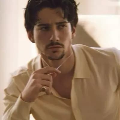 Milo Manheim thumbnail