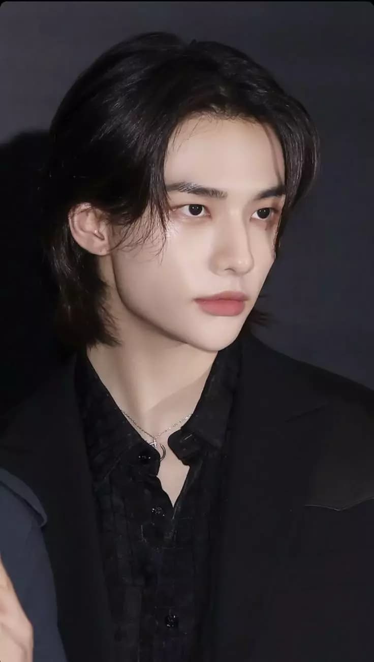 | Hwang Hyunjin | thumbnail